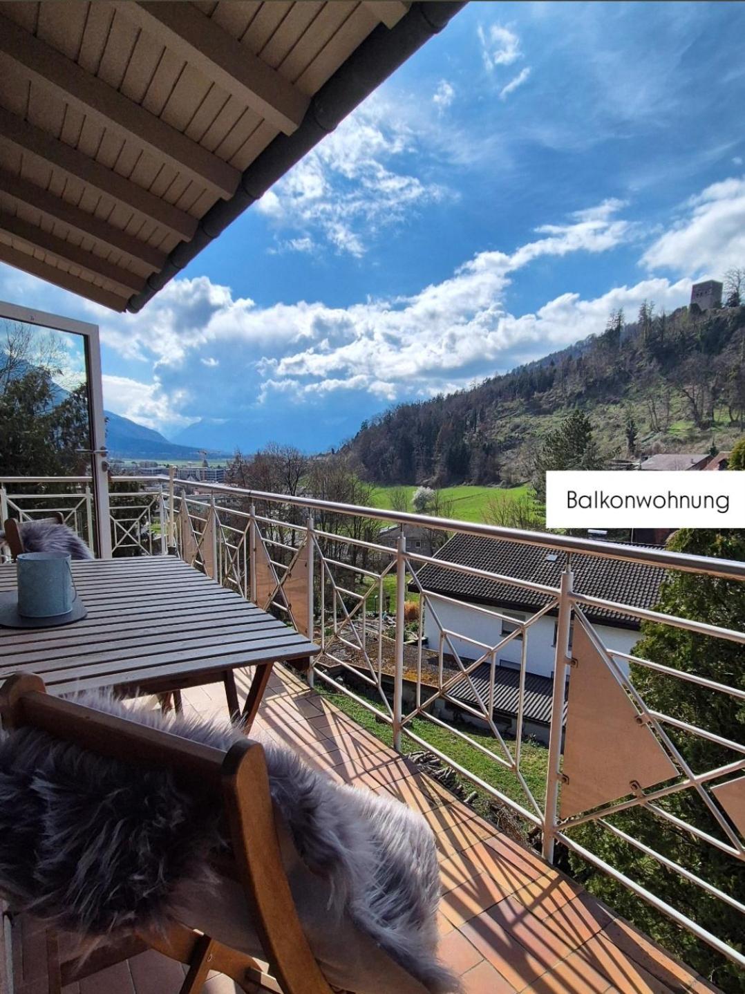 Ferienwohnung Tostner Burgblick Feldkirch Esterno foto